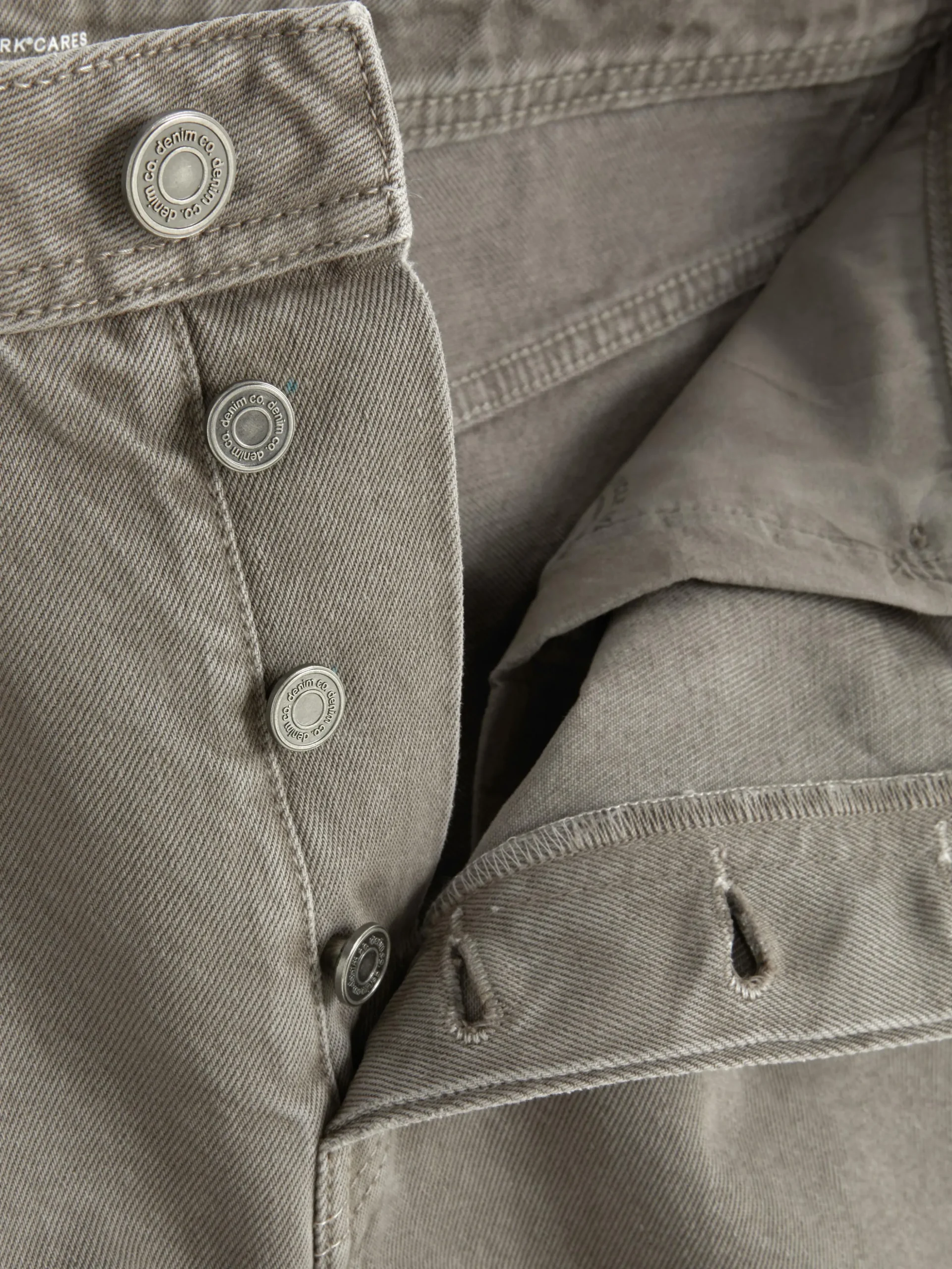 Calças Ganga Corte Folgado