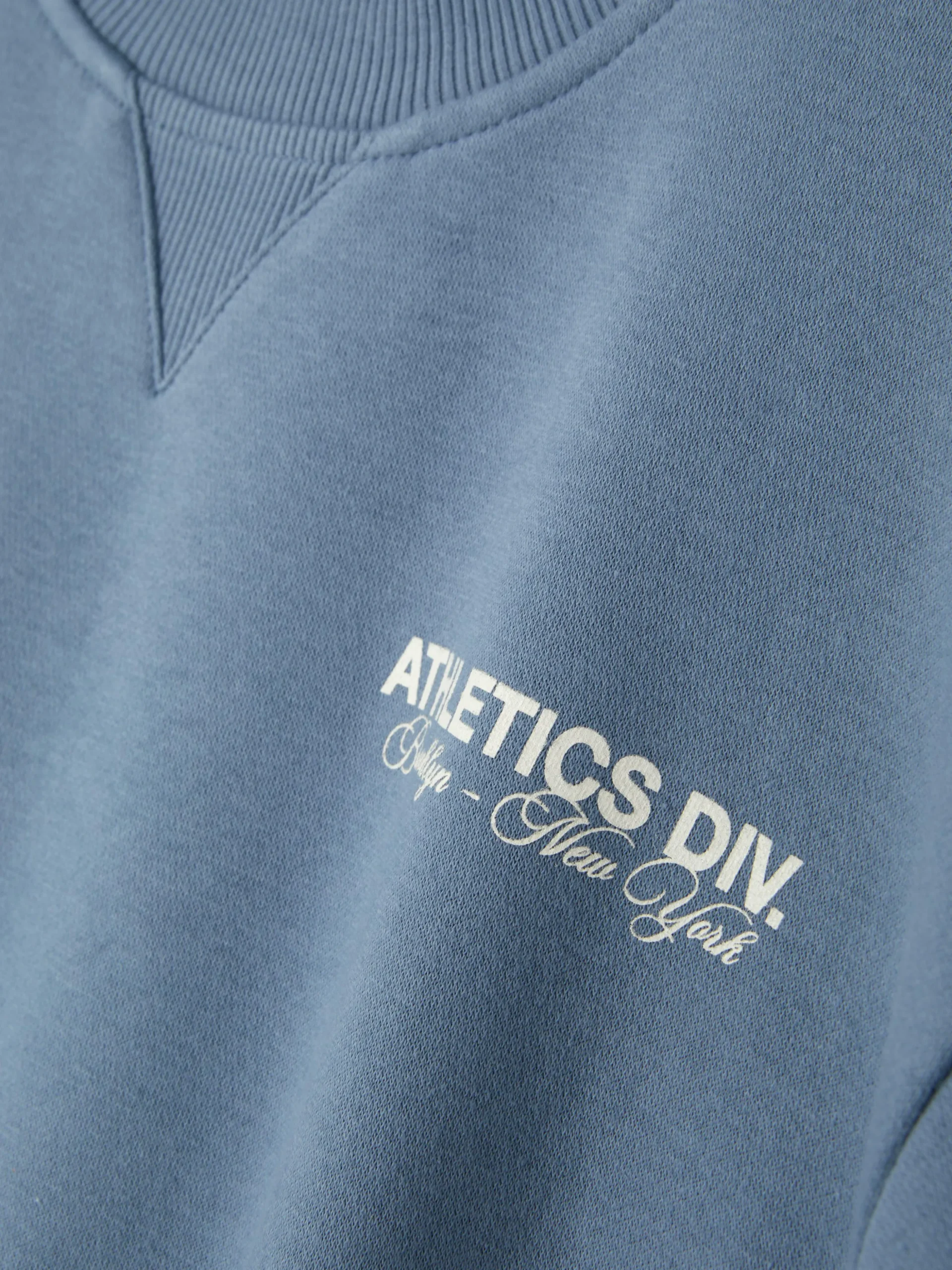 Camisola Gola Redonda Gráfica