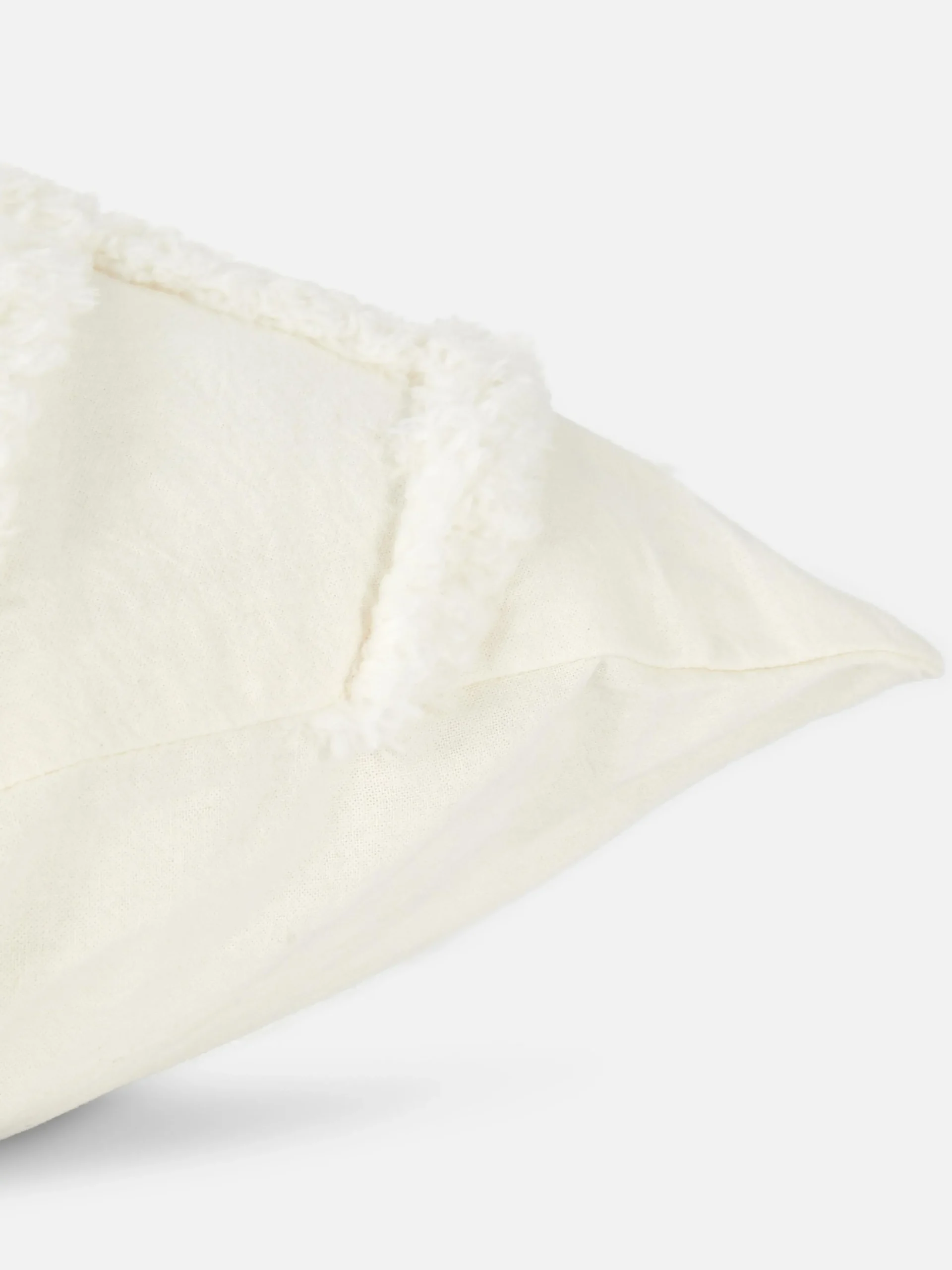 Capa Almofada Tufada