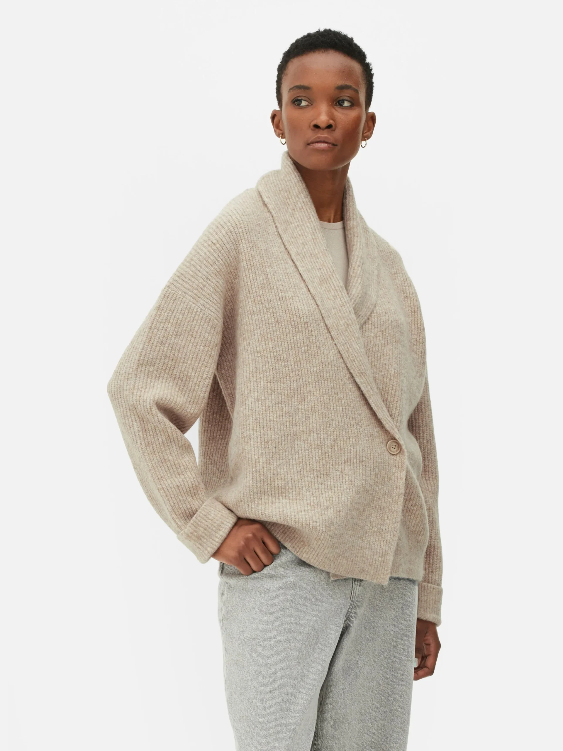 Casaco Malha Traçado Botões Xaile