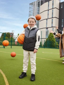 Colete Capuz Fecho Correr