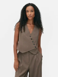 Colete Corte Assimétrico Botão Frente