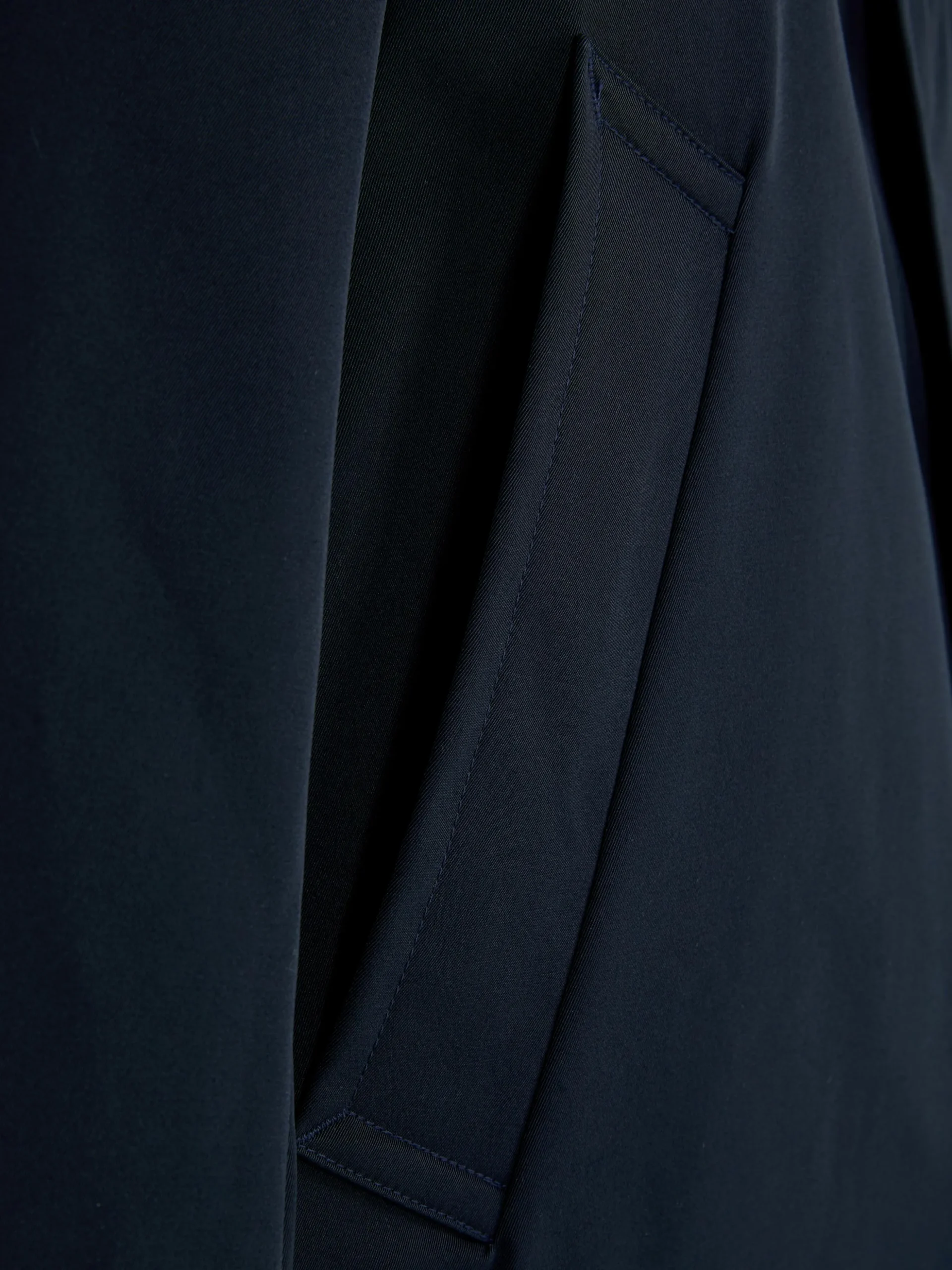 Gabardina Traçada Comprida