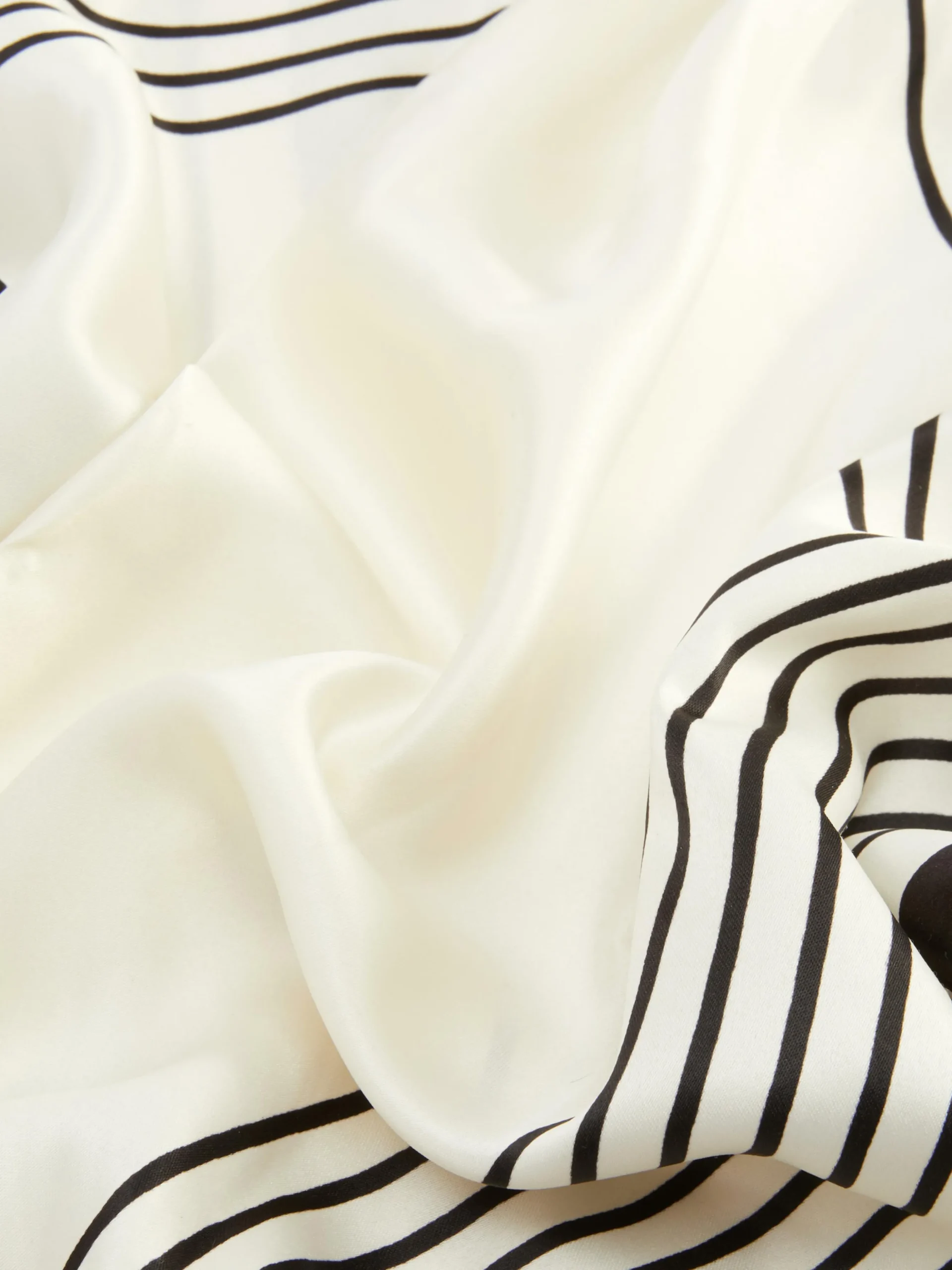 Lenço Pescoço Estampado Coração