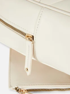 Mochila Acolchoada Imitação Pele