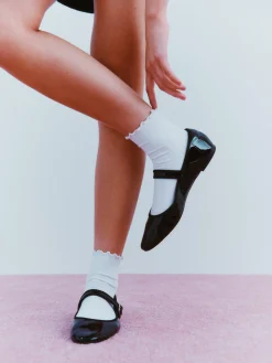 Sapatos Mary Jane Rasos Biqueira Redonda