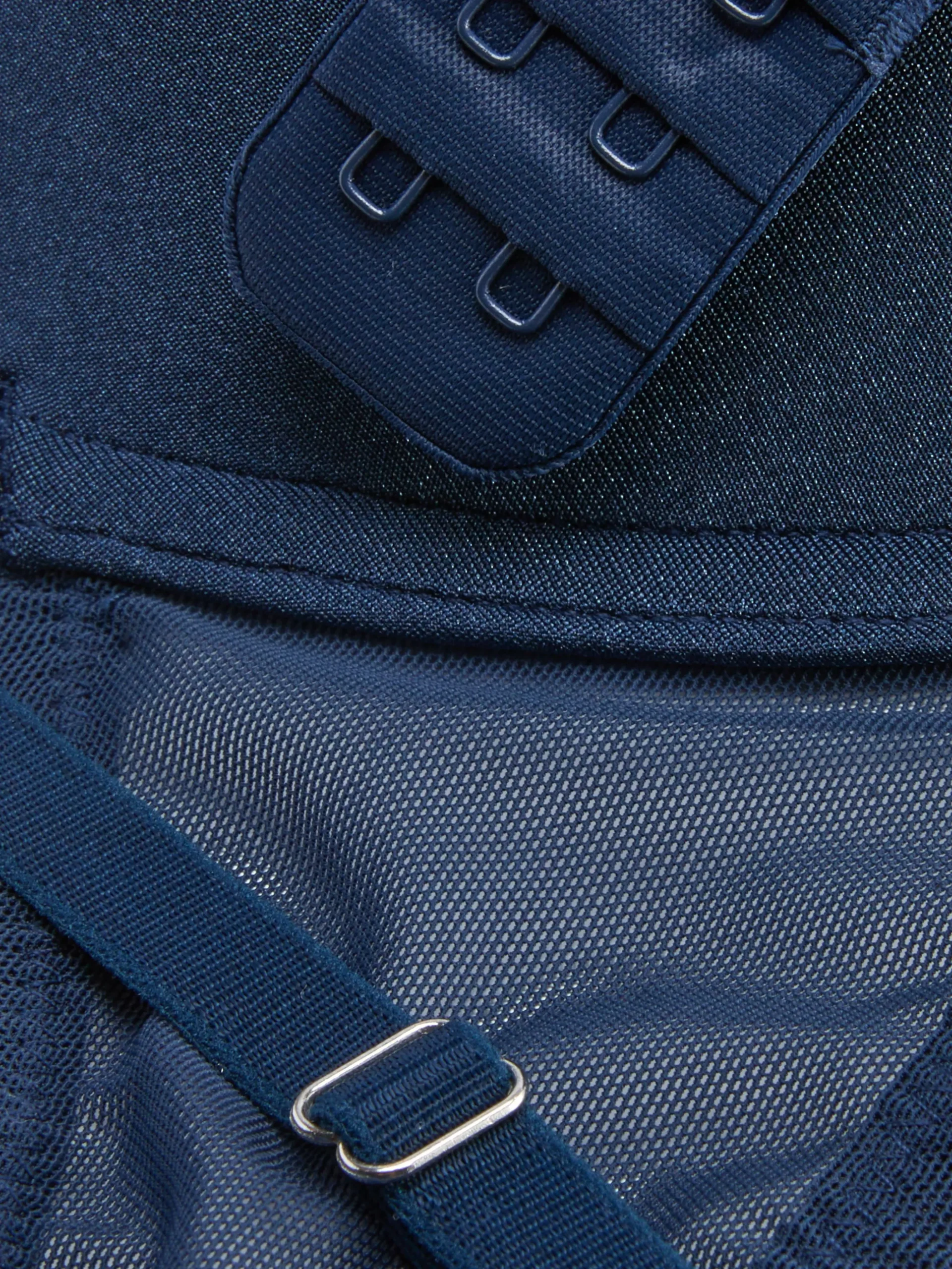 Sutiã T-shirt Rebordo Malha Rede Moderno