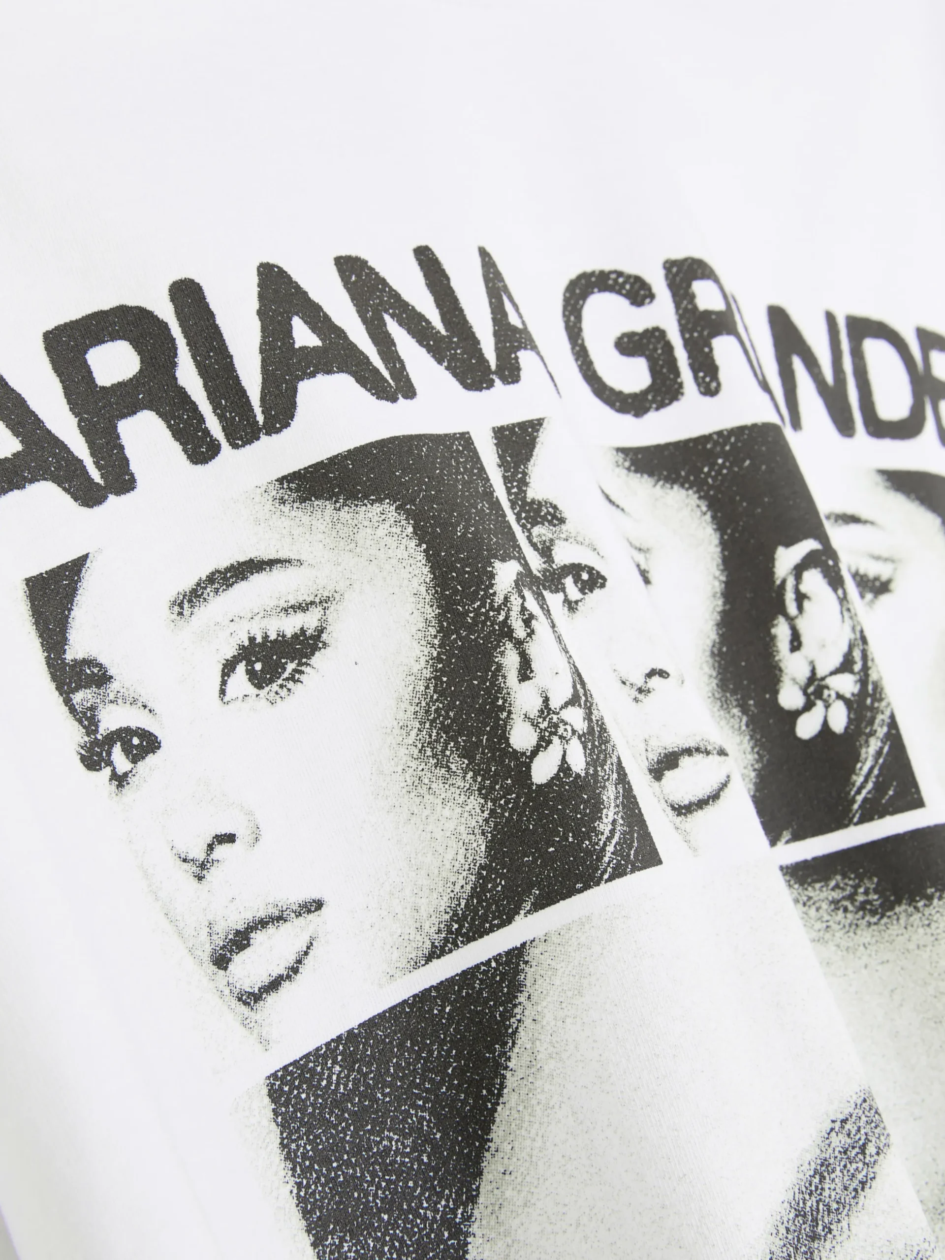 T-shirt Gráfica Ariana Grande