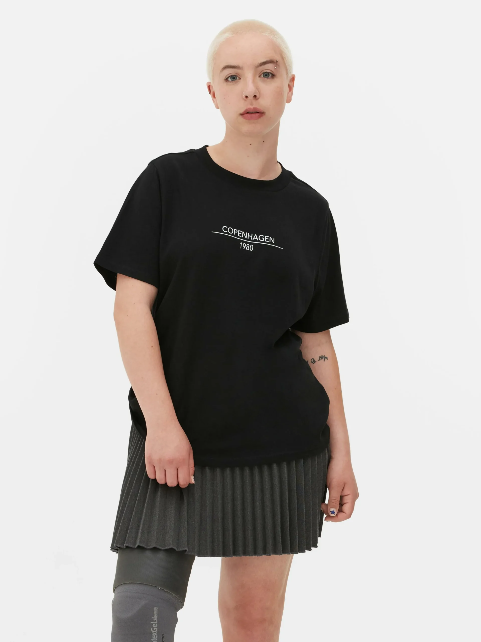 T-shirt Gráfica Manga Curta