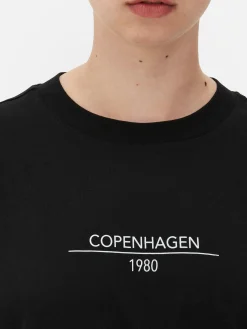 T-shirt Gráfica Manga Curta