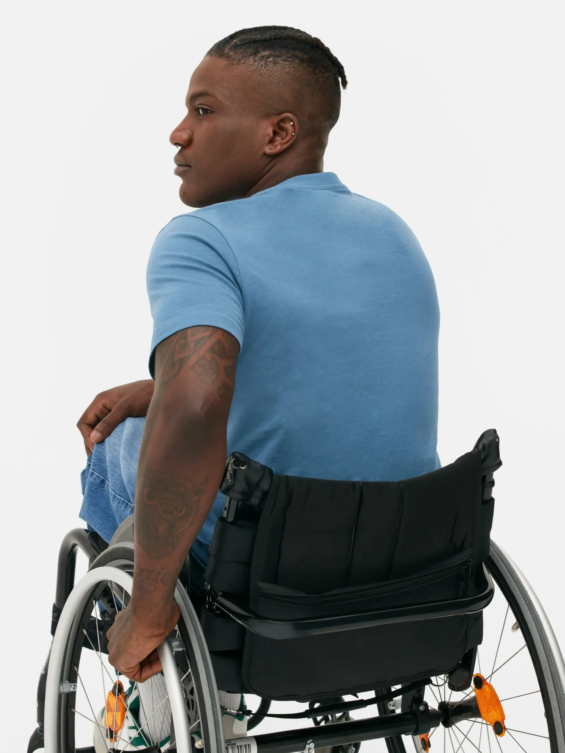 T-shirt Gráfico Studio Essential